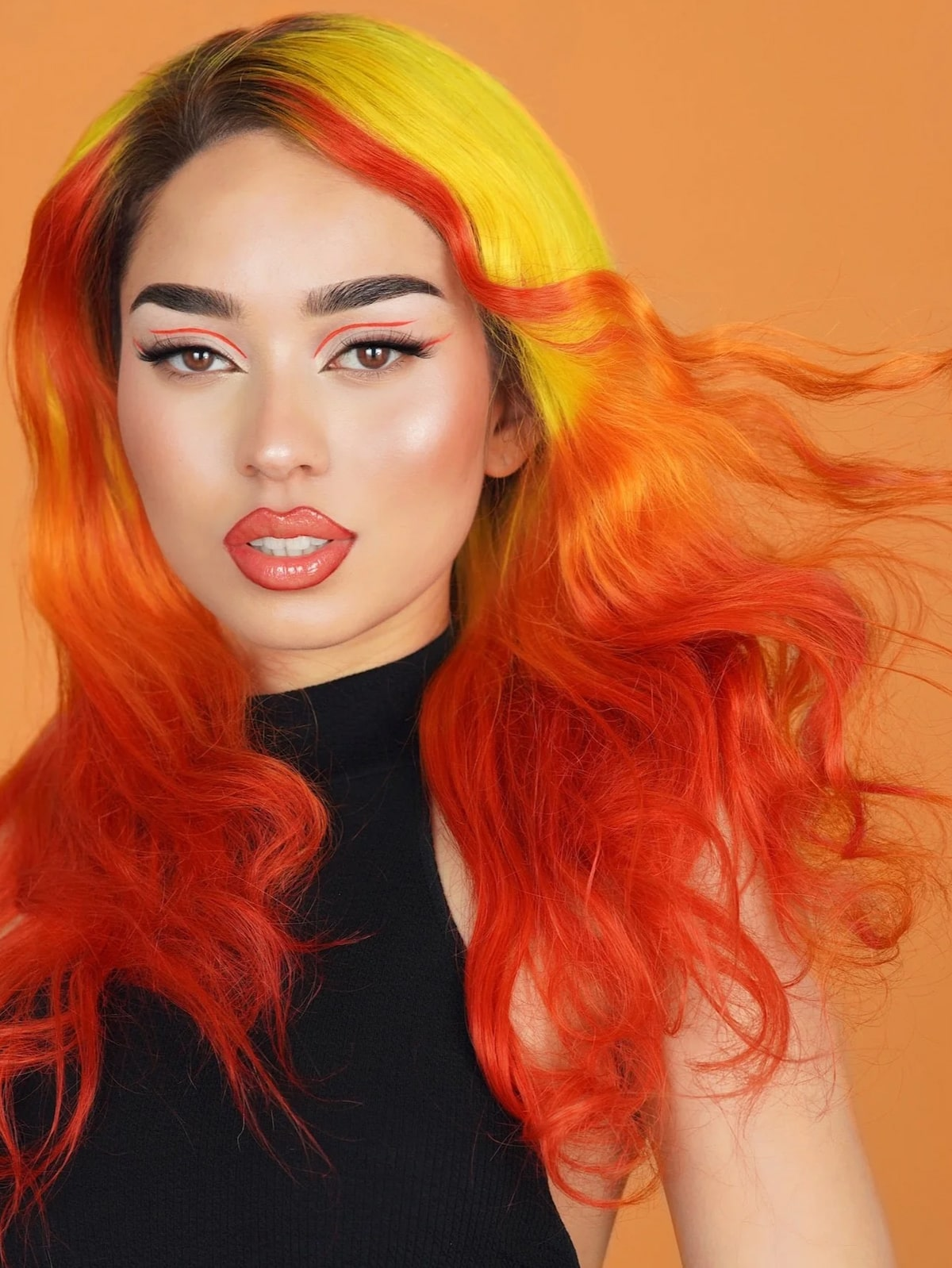 Haruko Fire—Fiery Ombre Wig - obrazek 2