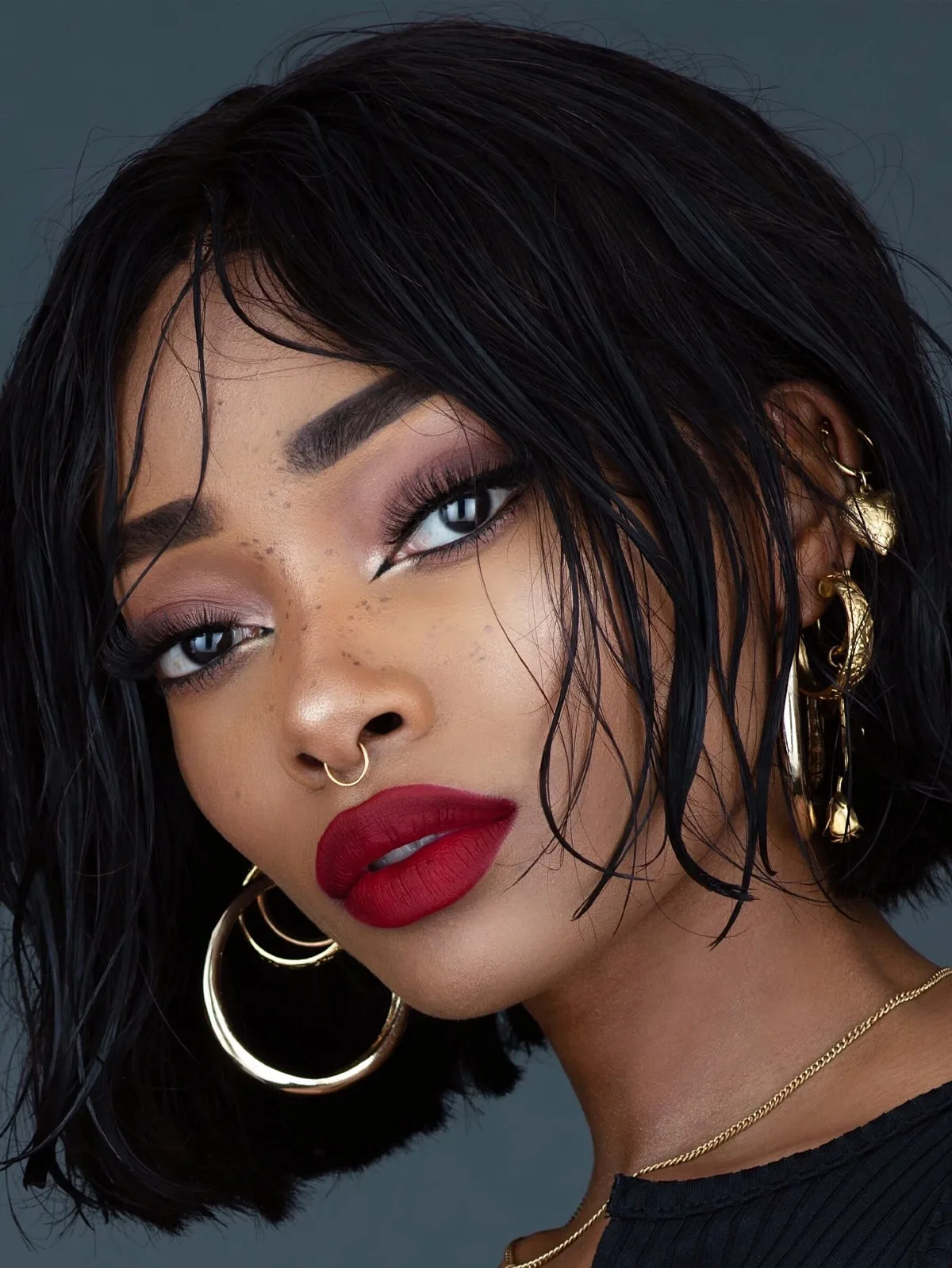 Suzuki—Sleek Classic Bob Wig - obrazek 2